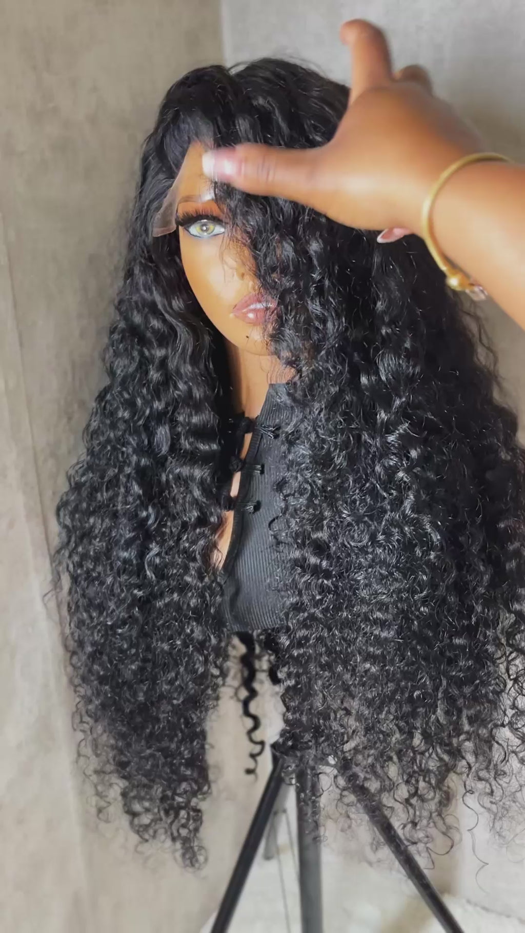 AMBER *VIRGIN BURMESE CURLY